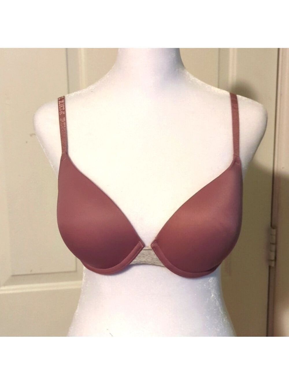 Victoria's Secret Pink Wear Everywhere Push Up Bra 32D
